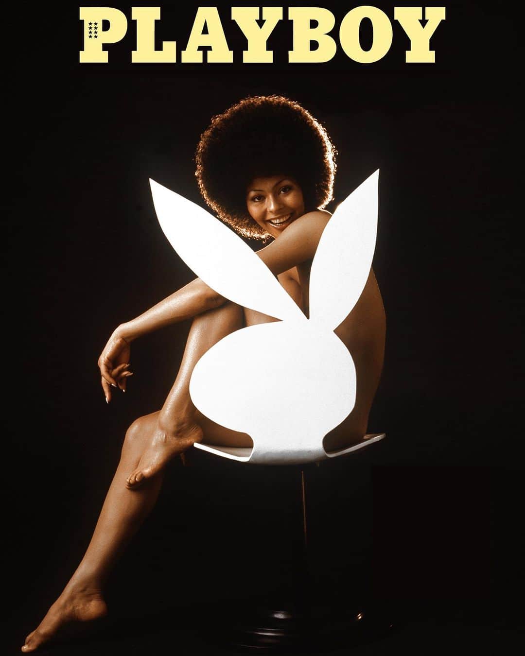 プレイボーイさんのインスタグラム写真 - (プレイボーイInstagram)「Darine Stern was the first African American woman to pose solo on the cover of Playboy. Prints of this October 1971 cover are available on PlayboyShop.com! Link in stories!」2月7日 6時42分 - playboy