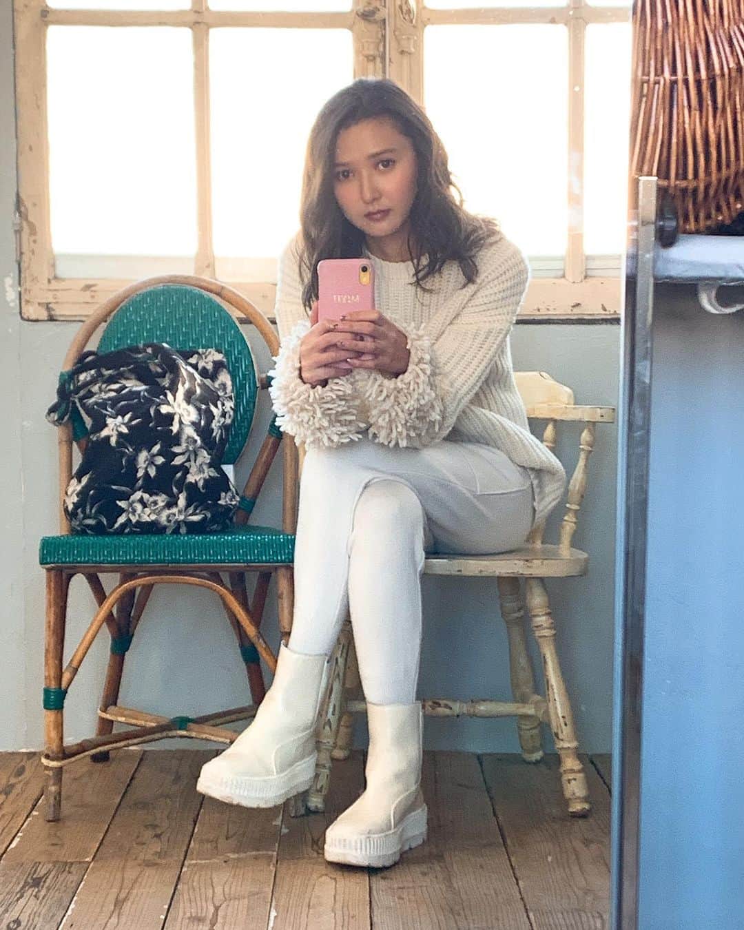 美優さんのインスタグラム写真 - (美優Instagram)「全身真っ白な私服☃️ . . 真っ白が着たい気分だったんだ〜😊」2月7日 9時59分 - miyu11_20