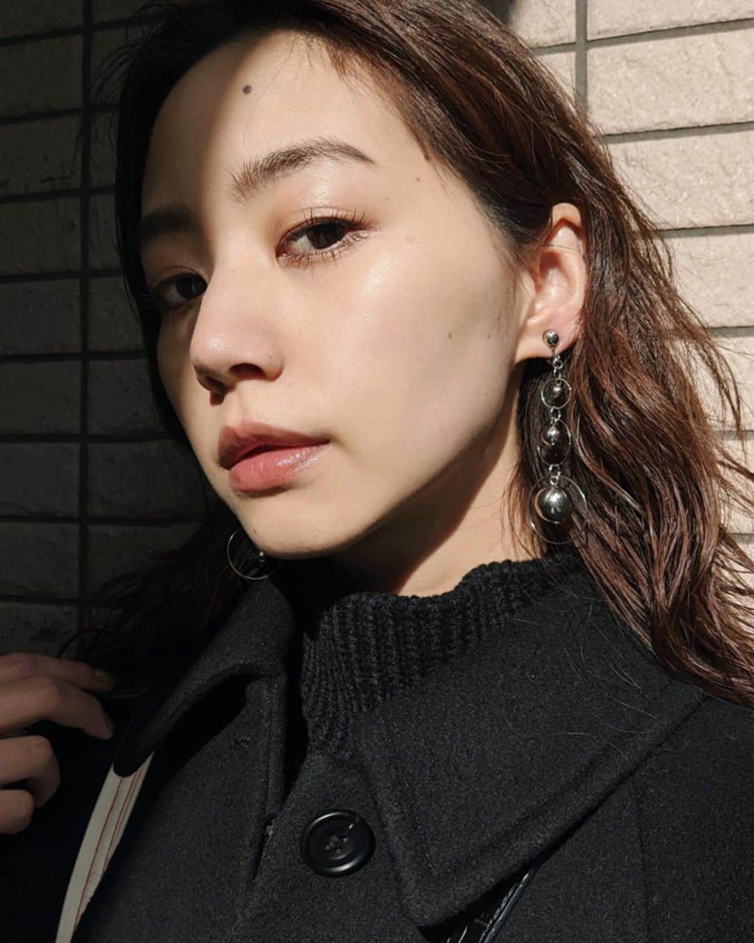 Shiho Sasakiのインスタグラム：「そろそろValentine day💝 最近はお友達同士でプレゼントお友達に贈る人も多いみたいですね✨ 私はアクセサリーとかもらったら嬉しいな💎 みなさんはバレンタインどうするんですか？🍫 #BJL_valentine #MOUSSY」
