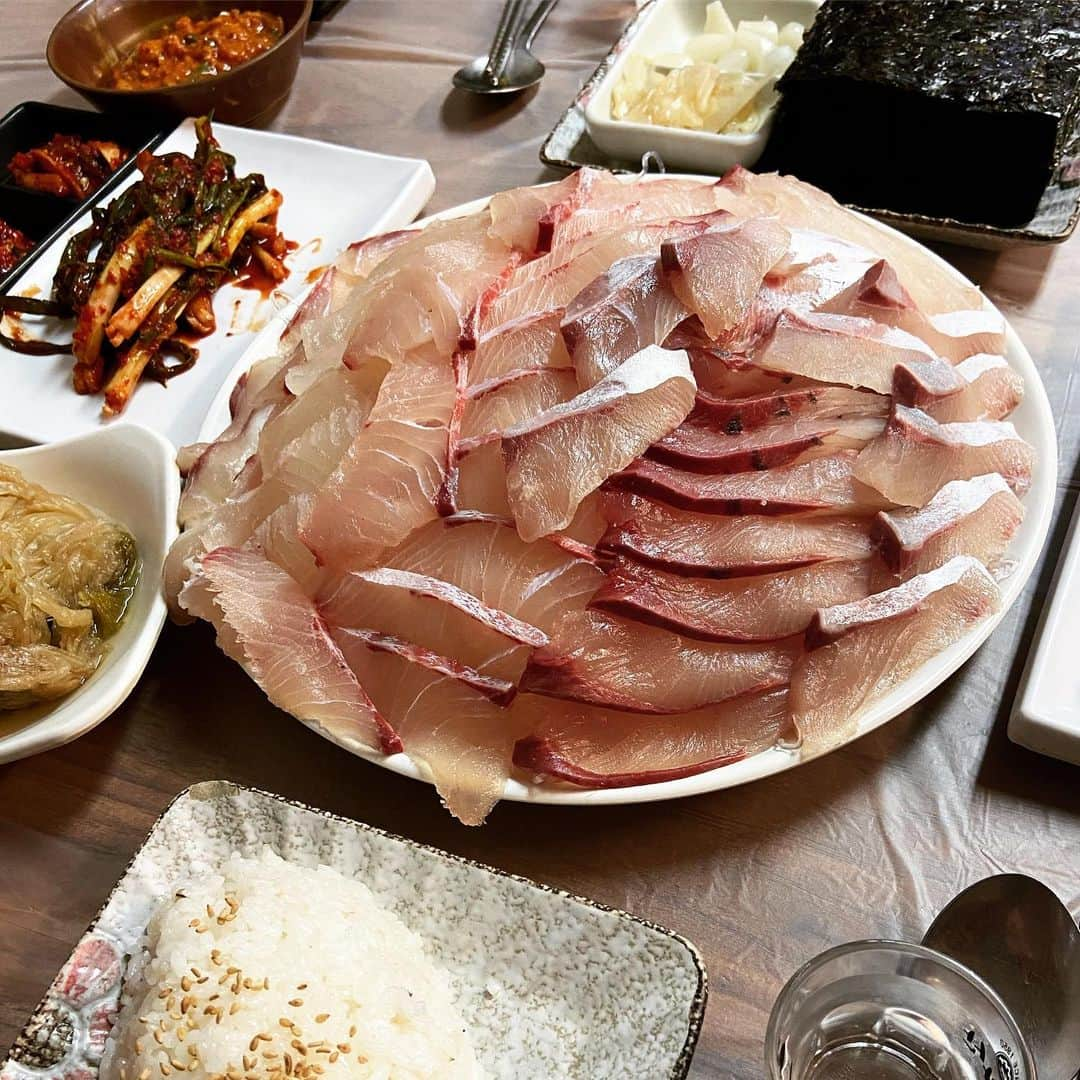 パク・ギュリさんのインスタグラム写真 - (パク・ギュリInstagram)「너무 맛있었엉👍🏻」2月7日 20時43分 - gyuri_88