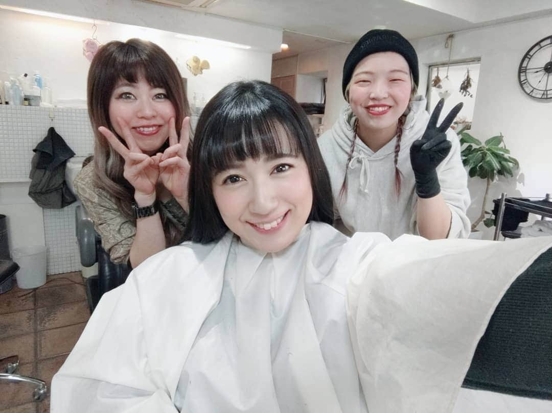 才木玲佳さんのインスタグラム写真 - (才木玲佳Instagram)「new hair color💋 thanks to amond omotesando♥️ love iino san and yurina chan😘」2月7日 12時34分 - saikireika