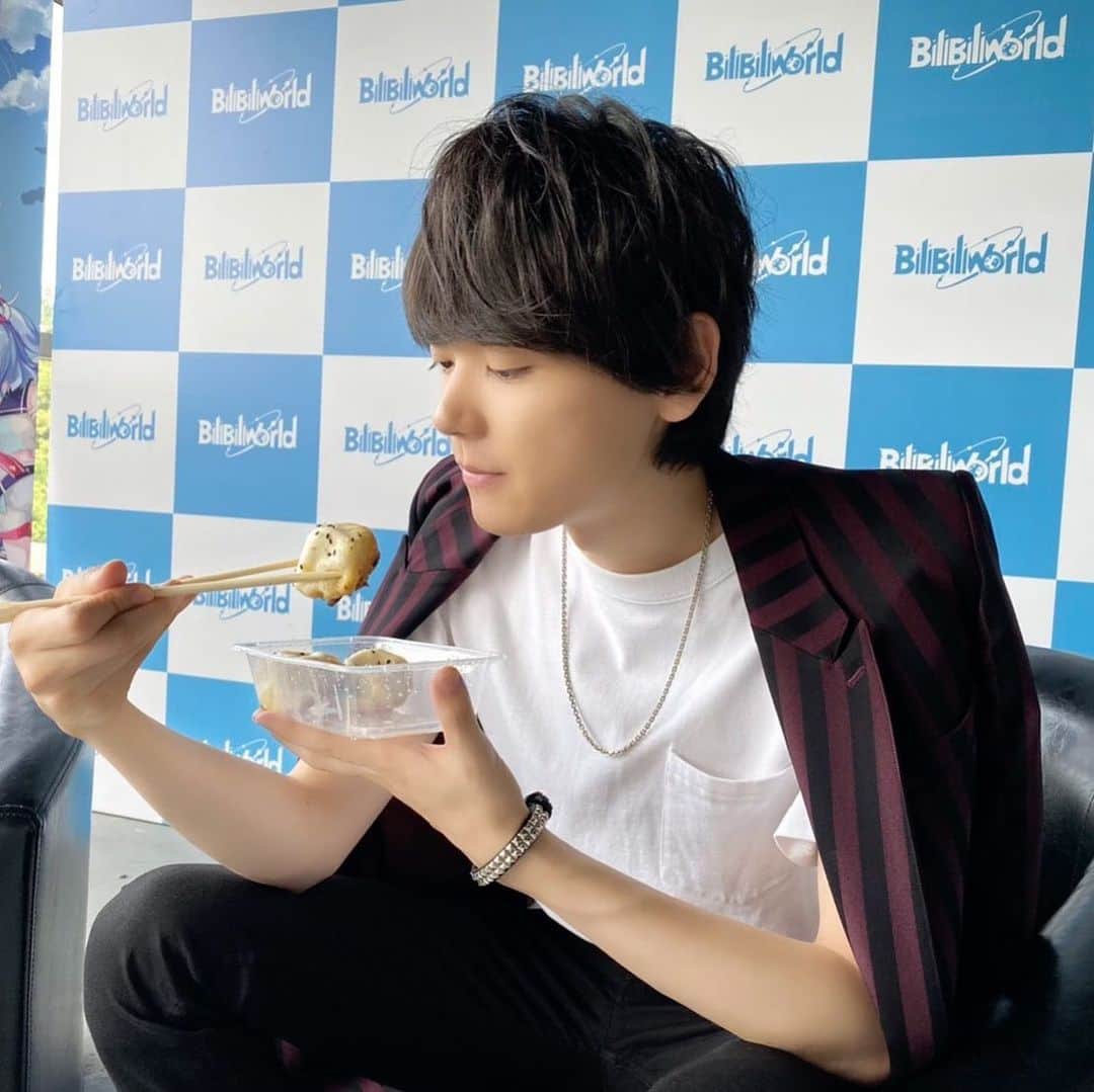 古川雄輝のインスタグラム：「bilibili world  #小籠包 #bilibili #上海 #LINEの答えあわせ #らいこた #古川雄輝 #yukifurukawa」