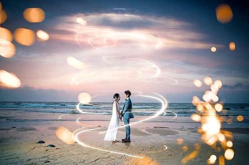 プレ花嫁の結婚式準備アプリ♡ -ウェディングニュースさんのインスタグラム写真 - (プレ花嫁の結婚式準備アプリ♡ -ウェディングニュースInstagram)「前撮りで取り入れたい♡おしゃれなウェディングフォト9選✨ . . ➸➸➸➸➸➸➸💒➸➸➸➸➸➸➸ 本当の料金がわかる✨ ウェディングニュース式場検索 👰 . アプリ： @weddingnews_editor web版： @weddingnews_concierge ➸➸➸➸➸➸➸➸➸➸➸➸➸➸➸➸ . . こちらのお写真は #フォトグラファー @qooga_photo さんからリグラムさせていただきました🌟ありがとうございました😊✨ . . #前撮り に取り入れたい♡qooga_photoさんの素敵な #ウェディングフォト ♩ . カバーは結婚式BGMで大人気💕 #RADWIMPS の【いいんですか？】が収録されたアルバムのジャケット写真を再現したユニークなショットです😍✨ . クオリティが高くて、ファンの方にはたまらない1枚ではないでしょうか❤ . RADWIMPSのいいんですか？といえば👀💕 #君の名は の主題歌 #前前前世 と同じくらい、人気の結婚式BGMの1つとして名高い曲なんです😘 . 『いいんですか いいんですか こんなに人を好きになっていいんですか』 . 『いいんですよ いいんですよ あなたが選んだ人ならば』 . という歌詞がとても印象的で、青春の1曲✨なんて方も多いのではないでしょうか☺️💓 . 2枚目には撮影の裏側も掲載しているので要チェックですよ❣️😍 . ほかのフォトもとても素敵なので、ぜひスワイプ👉🏻してみてくださいね♩ . . . . ＼📷投稿お待ちしています／ . 花嫁はもちろん、業者さんも大歓迎✨ アナタのお写真をご紹介してもOKという方は、ぜひ #ウェディングニュース にお写真を投稿してください💕 . . ⬇︎関連アカウント⬇︎ . 🕊メインアカウント 【 @weddingnews_editor 】 . 💒インスタグラムで式場探し 【 @weddingnews_concierge 】 . 👰花嫁から式場探し 【 @weddingnews_brides 】 . . その他、編集部からの連絡専用 @weddingnews_contact や、スタッフ個人の連絡用として @WN_xxxx（xxxは個人名）があります💕 . . …………………………… ❤️ウェディングニュースとは？ …………………………… . 花嫁のリアルな”声”から生まれた、花嫁支持率No1✨スマホアプリです📱💕 . . 🌸知りたい… #結婚式準備 に役立つ記事を毎日150件配信中♩ . 🌸見たい… インスタの #ウェディング 系投稿TOP100が毎日チェックできる＊IG画像の複数ワード検索も可♩ . 🌸叶えたい… 式場をはじめとした  #結婚式 関連の予約サイトが大集合♩ . 🌸伝えたい… 自分の結婚式レポ『マイレポ』が簡単に作れる♩卒花嫁のレポが読める♩ . . @weddingnews_editor のURLからDLしてね✨ . . . #プレ花嫁 #花嫁 #ウエディング  #プレ花嫁準備 #2020秋婚 #フォトウェディング #ロケーションフォト #新郎新婦 #音楽 #野田洋次郎 #愛妻弁当 #カップルフォト #2020春婚 #2020夏婚 #結婚式前撮り #日本中のプレ花嫁さんと繋がりたい #2021春婚 #結婚写真 #ラッドウィンプス」2月7日 14時00分 - weddingnews_editor