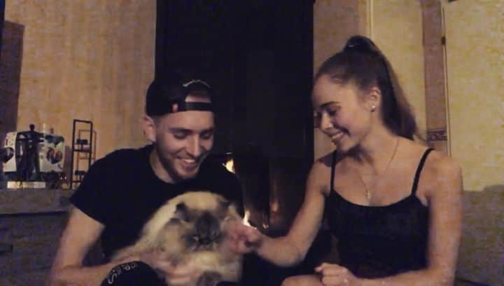 エイトォーラ・トールズドッティルのインスタグラム：「Happy Birthday to you my love🥳💕 May your life be filled with joy, laughter and many more foolish little moments like these hihi🥰 See you tonight cutie!」