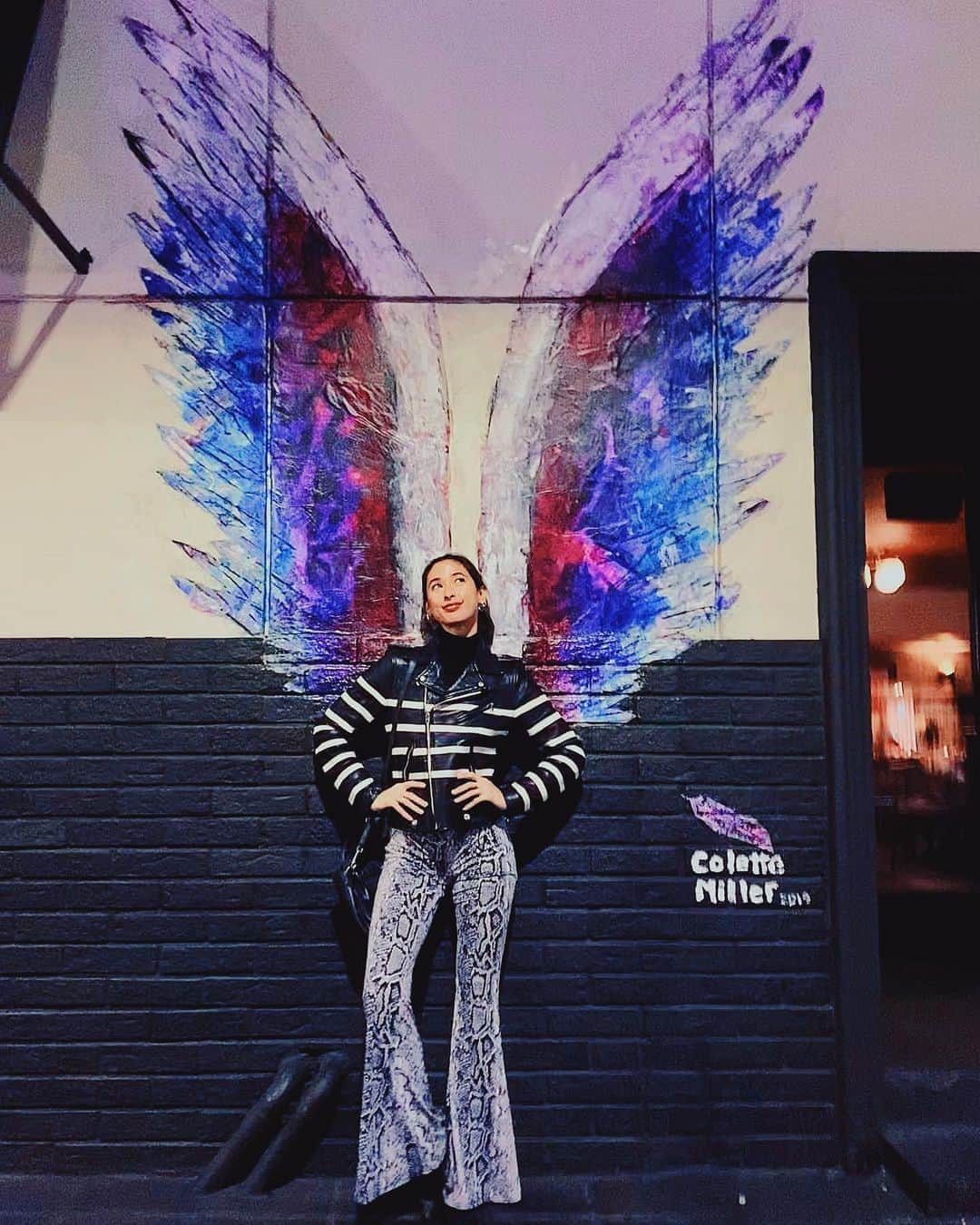 メロディー洋子のインスタグラム：「Believe in yourself. Believe. Believe. Believe. 🕊  #melodystravels #melodyexploresla ✨魂を輝かせる〜✨ #wings #losangeles #streetart #fashion」