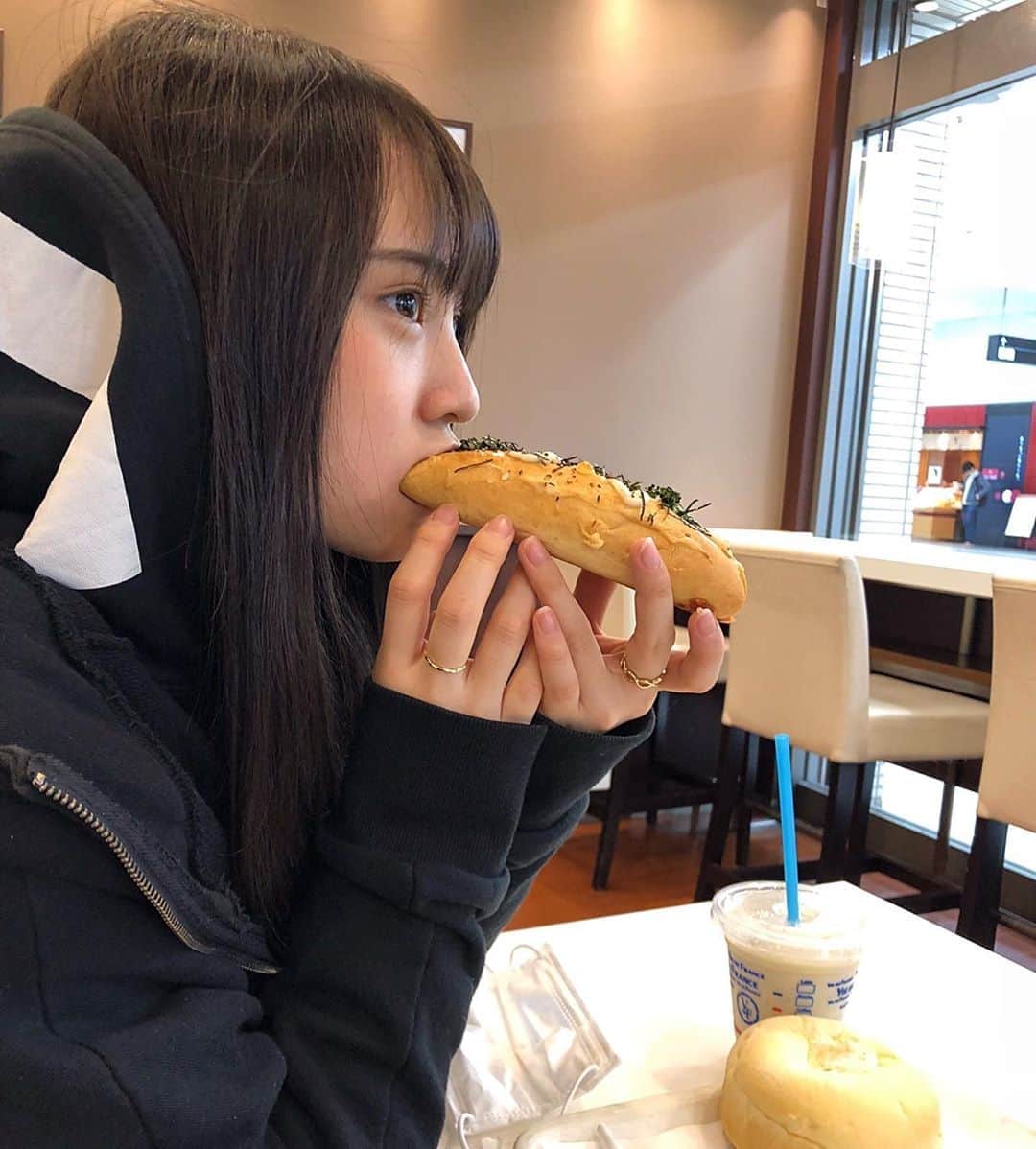 東ノエルのインスタグラム：「今日の私を3コマで」