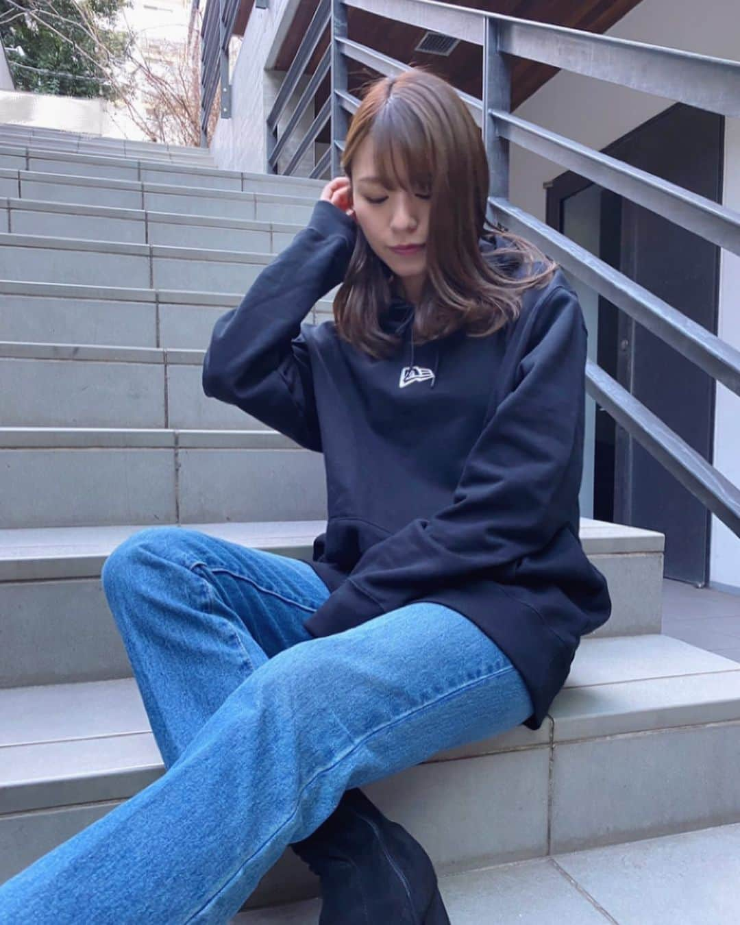 諸塚香奈実のインスタグラム：「. ゆるっと着られて可愛いくて大好き ずっとパーカー着てたい #newera #ニューエラ #newerajapan」