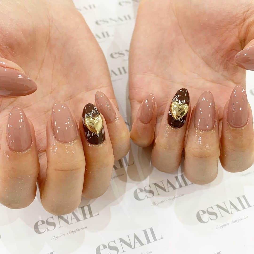 esNAILさんのインスタグラム写真 - (esNAILInstagram)「. . .  #nail#nails#nailart#naildesign##esnail_shibuya#gelnail#ネイル#エスネesnailイル#ジェルネイル#esネイル#ネイルデザイン#美甲#tokyo#shibuya#newnail#渋谷店#新宿店#吉祥寺店#大宮店#名古屋店#大阪店#福岡店 @esnail_la」2月7日 17時36分 - esnail_japan