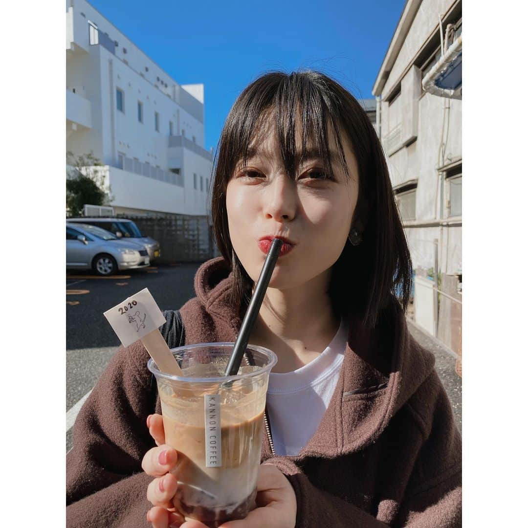 吉倉あおいさんのインスタグラム写真 - (吉倉あおいInstagram)「@kannoncoffee うまー🍓☺️ #苺おしるこラテ」2月7日 18時11分 - aoi_yoshikura