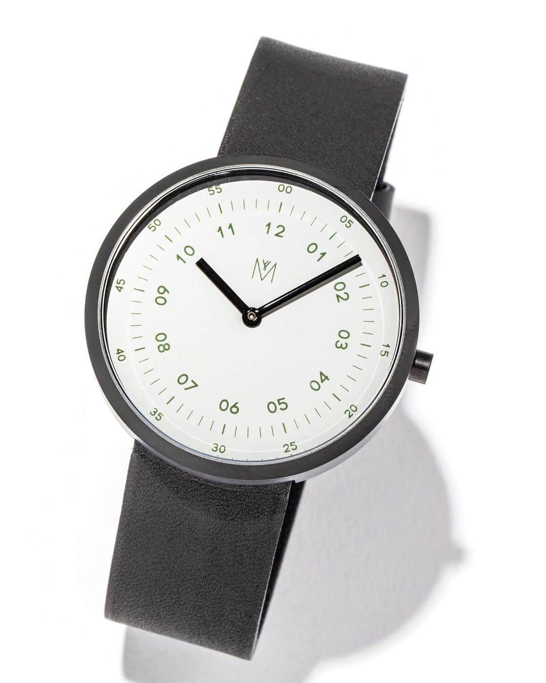 InRedさんのインスタグラム写真 - (InRedInstagram)「InRed3月号の読者プレゼント🎁 皆さんフォロー&いいね！よろしくお願いします🙇🏼‍♀️✨rm . . マベンウォッチズ 腕時計 1名様 . 「マベン ウォッチズ」の腕時計を1名様にプレゼント。ホワイトのフェイスに、ブラックのケースでスタイリッシュに仕上げました。シンプルなのに、大きなフェイスが、コーデにインパクトを与える。 松竹梅06-6227-8573 . 締め切りは、5/14(木)です💁🏼‍♀️ . 応募方法は、InRed公式アカウント(@inrededitor)をフォローし、こちらの投稿を「いいね！」して下さい。「いいね！」を付けたフォロワーの中から抽選で1名様にプレゼントします。 抽選結果は、当選された方にのみインスタグラムのこちらのInRed公式アカウント(@inrededitor)よりダイレクトメッセージでお知らせ致します。 . . #InRed#インレッド#3月号#inredmagazine#mavenwatches#マベンウォッチズ#腕時計#読者プレゼント」2月7日 18時12分 - inrededitor