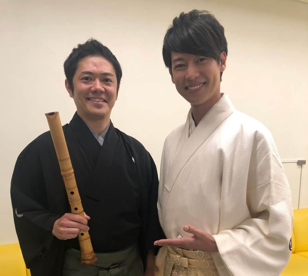 松阪ゆうきさんのインスタグラム写真 - (松阪ゆうきInstagram)「一昨日のBS朝日 『日本の名曲 世界の名曲 人生、歌がある』ご覧くださいました皆さまありがとうございました😊  冒頭に、望郷じょんからを🎤 ぼうとうにぼうきょうww  木綿のハンカチーフに、木蓮の涙をまたまた3人で歌わせていただきました🎤  今回の一番の難しさは、 『木綿のハンカチーフ』だったよ。なんか声かすかすやん💦まだまだ修行が必要です。  お世話になりました皆さま ご覧頂きました皆さまありがとうございました😊  #松阪ゆうき #bs朝日 #日本の名曲世界の名曲人生歌がある #松本隆 さん #木綿のハンカチーフ #望郷じょんから #喜楽座 さん #川村葵山 さん #尺八 #木蓮の涙 #林部智史 さん #中澤卓也 さん #ベイビーブー の皆さまとも。」2月7日 18時21分 - matsuzaka_yuuki