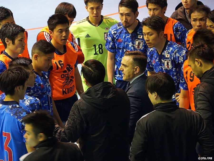 日本サッカー協会さんのインスタグラム写真 - (日本サッカー協会Instagram)「#フットサル日本代表 スペイン遠征、最後の強化試合を5-1で勝利【海外遠征（1/28-2/8＠スペイン）】 ・ 📅2/6(木) 20:15KO 📍PABELLON MUNICIPAL DE A FRAGA（スペイン/ガリシア） ・ フットサル日本代表‪🇯🇵5-1（前半1-0、後半4-1）O ESTEO F.S. ・ ⚽8分 #八木聖人 (#名古屋オーシャンズ ) ⚽26分 #星翔太 (#名古屋オーシャンズ ) ⚽28分 #平田ネトアントニオマサノリ （#ADフンダン ） ⚽33分 #皆本晃（#立川府中アスレティックFC ） ⚽39分 #吉川智貴 (#名古屋オーシャンズ ) ・ フットサル日本代表は、スペイン遠征最後の強化試合となる第3戦をスペインリーグ2部に所属するO ESTEO F.S.と戦い、大量得点を奪い5-1で勝利を収めました。 ・ チームは2/19（水）、北海道／北海きたえーるにてパラグアイ代表と国際親善試合を行います。 ・ 🎫‬チケット発売中❗️ 国際親善試合‬ 📅2/19(水) 19:05KO(予定)‬ vs フットサルパラグアイ代表🇵🇾 📍北海道／#北海きたえーる‬ #daihyo #jfa‬ ・ 👉大会情報はJFA.jpへ」2月7日 18時17分 - japanfootballassociation