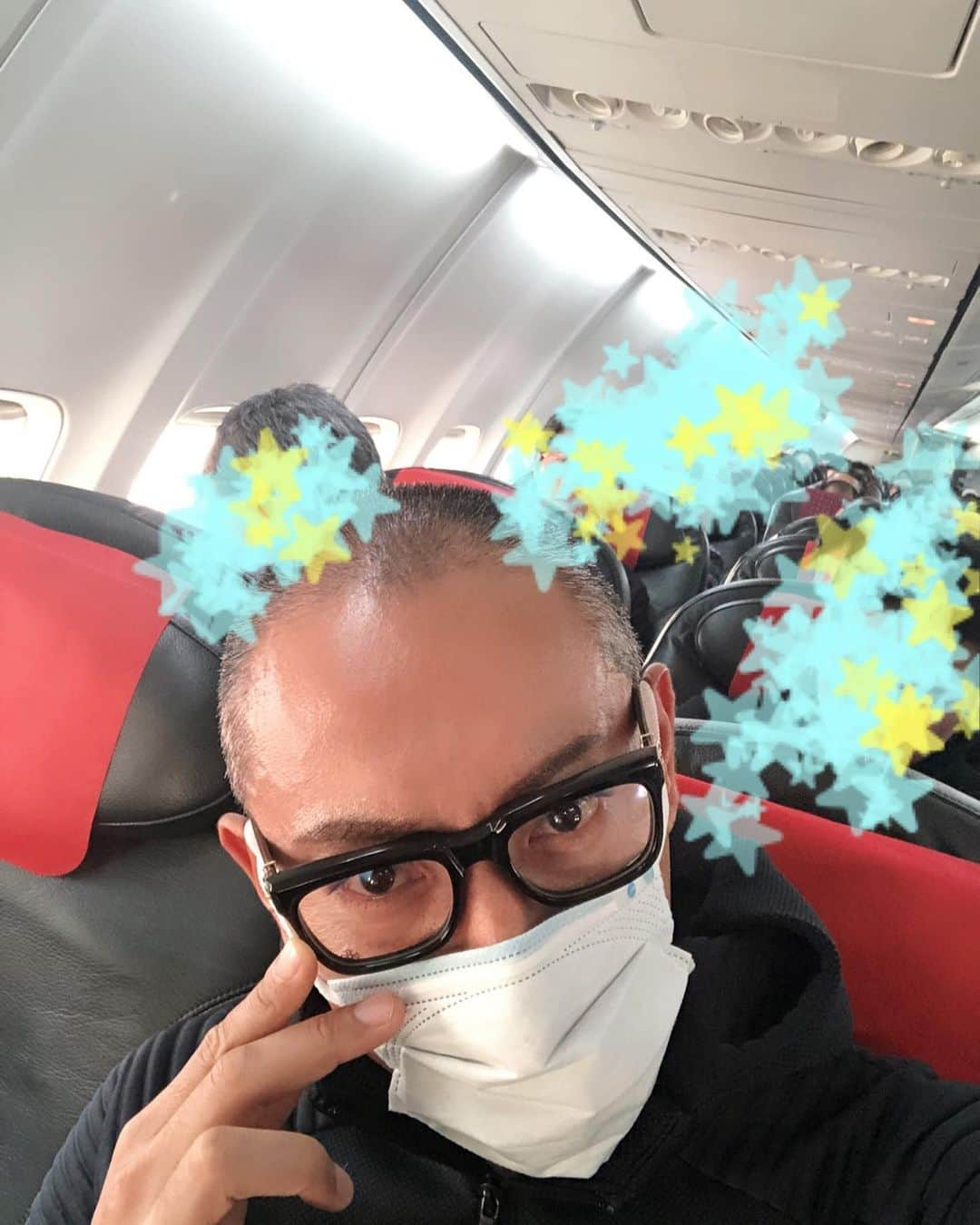 市川海老蔵 （11代目）さんのインスタグラム写真 - (市川海老蔵 （11代目）Instagram)「Travel by air✨  It was a beauty.  Arrived to Komatsu Airport.  Togashi welcoming us🎶✨ * 空の旅✨  美しかったです。  着きました。  富樫のお出迎え🎶✨ #市川海老蔵 #海老蔵 #成田屋 #歌舞伎 #ABKAI #ABMORI #ebizoichikawa #ebizo #kabuki #thunderparty #theater #theaterarts #actor #japan #classic」2月7日 18時31分 - ebizoichikawa.ebizoichikawa