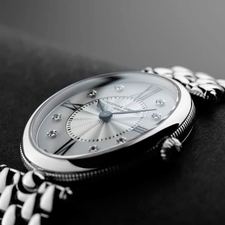 Frederique Constant Japanさんのインスタグラム写真 - (Frederique Constant JapanInstagram)「ㅤㅤ 曲線美が奏でる優美な佇まいが、女性の手元を美しく見せる一本 ㅤㅤ 《アールデコ》 FC-200RMPW2V6B  ㅤㅤ #FrederiqueConstant #swiss #swissmade #swisswatch #watch #wristwatch #artdeco #motherofpearl #diamond #quartz #3atm #StainlessSteel #フレデリックコンスタント #スイス #スイス時計 #時計 #腕時計 #アールデコ #マザーオブパール文字盤 #ダイヤモンド8石 #クォーツ #3気圧防水 #ステンレススチール」2月7日 19時05分 - frederiqueconstantjapan