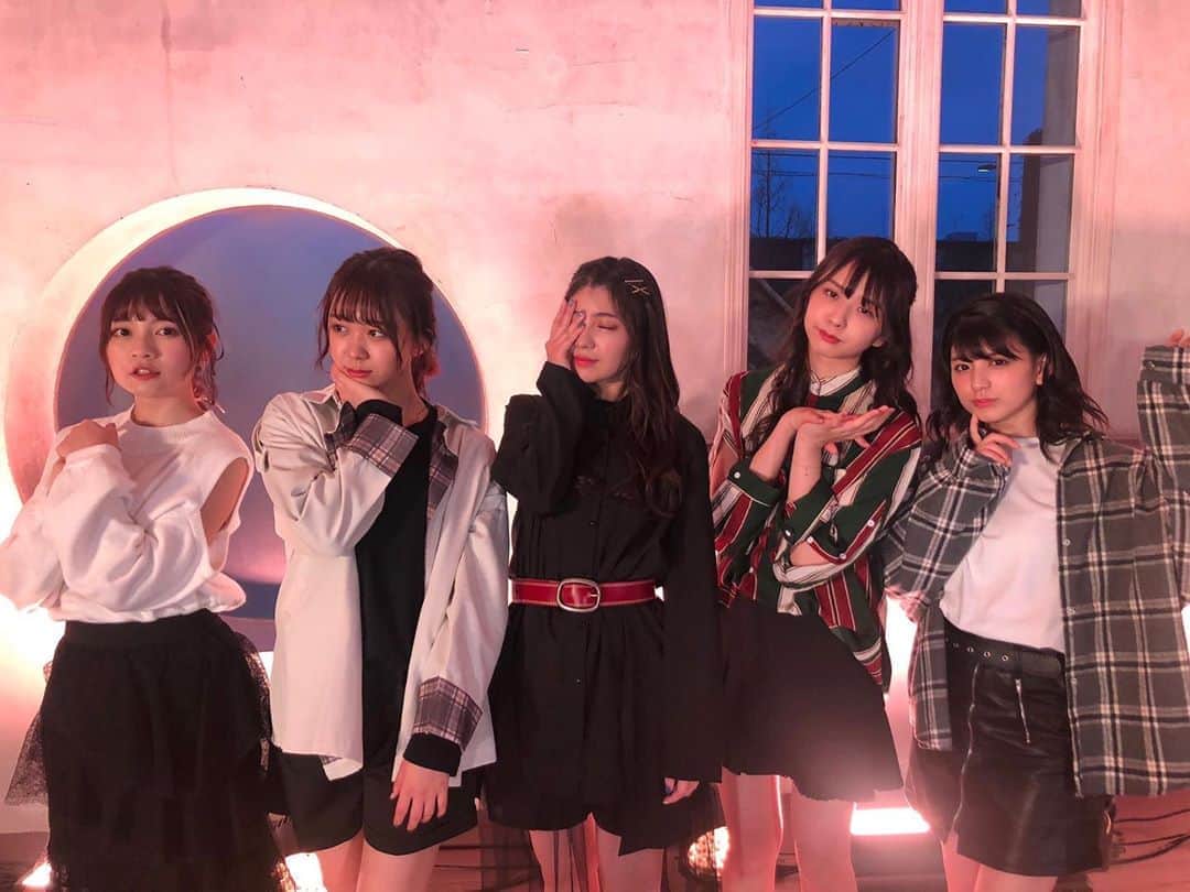 小玉梨々華のインスタグラム：「. 【17kg × わーすた 】 Visual Movies解禁。  第一弾はZill Zill Love。  是非わーすたのYouTubeチャンネルから見てください！ 感想待ってるよ〜☺︎」