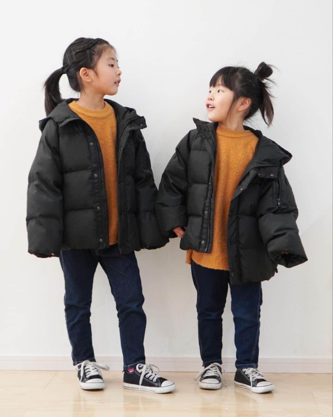 mocchiのインスタグラム：「2020.02.07 こんばんはー🌝 ・ 寒波で寒すぎて、やばみ！！ ・ こないだのスノボも雪ヤバくて、吹雪だった🤣🤣🤣🤣 ・ ・ やっとスキー場全コース滑れるようになるかなー！！❄️️( '-' ❄️️ ) ・ @branshes  のダウンめっちゃ使ってる♥️ シンプルだし使いやすい！ ・ デニムもテーパードで可愛い🤤 ・ ・ ・ アムールデュショコラ！ ・ 日本では名古屋タカシマヤでしか買えないんだってー✨ ・ どれもめちゃくちゃ美味しかったよ♥️ ボンボンショコラが個人的に好みだった🤤 ・ バレンタインにオススメー！！ 自分で食べちゃったけど← ・ ・ 秋には高島屋地下で焼き菓子専門店がオープンするみたいだよー♥️ ・ ・  @amour_nagoya @vincent_guerlais  @tgm_nagoya #高島屋#VincentGUERLAIS#ボンボンショコラ#2020アムールデュショコラ#アムールデュショコラ#タカシマヤ名古屋」