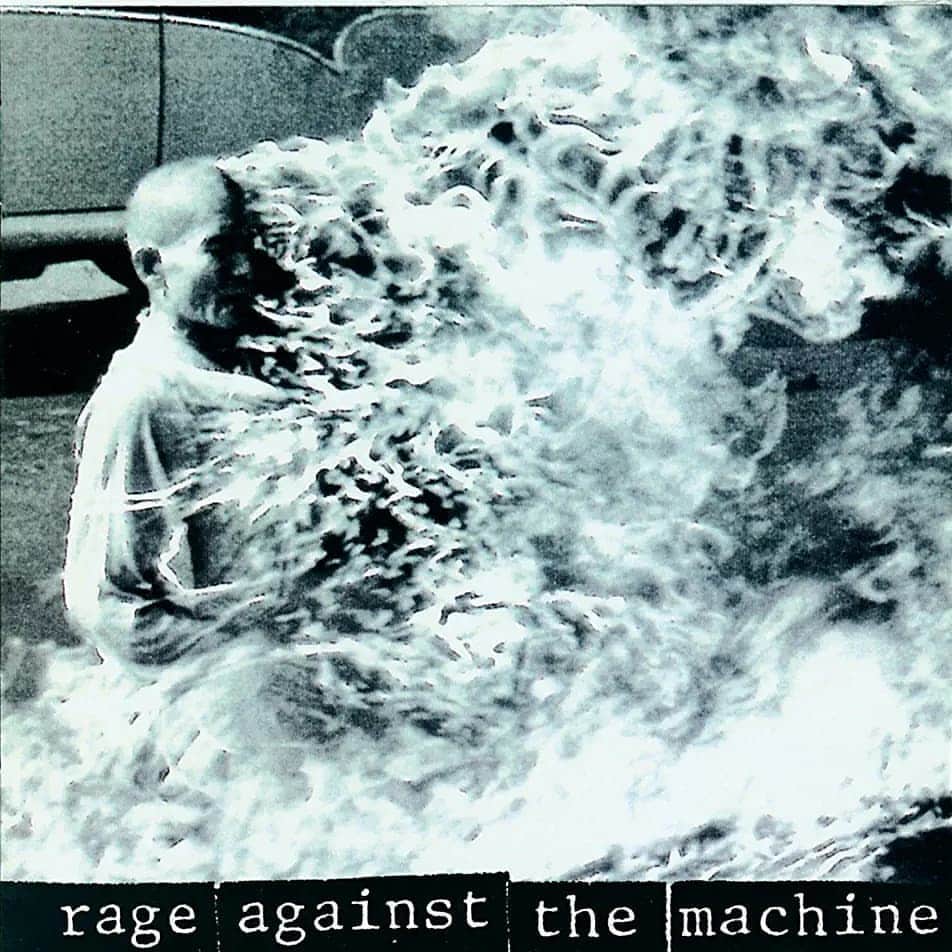 中村松江さんのインスタグラム写真 - (中村松江Instagram)「今日の一曲はRage Against the Machineで『Bombtrack』です✨ デビューアルバム「Rage Against the Machine」に収録。 アルバムの一曲目のこの曲はやはり衝撃的というか、とにかくガツンと来ますねえ😁 インパクト強です👍 (№156) #歌舞伎　#中村松江 #rageagainstthemachine #Bombtrack」2月8日 6時09分 - matsue_nakamuraofficial