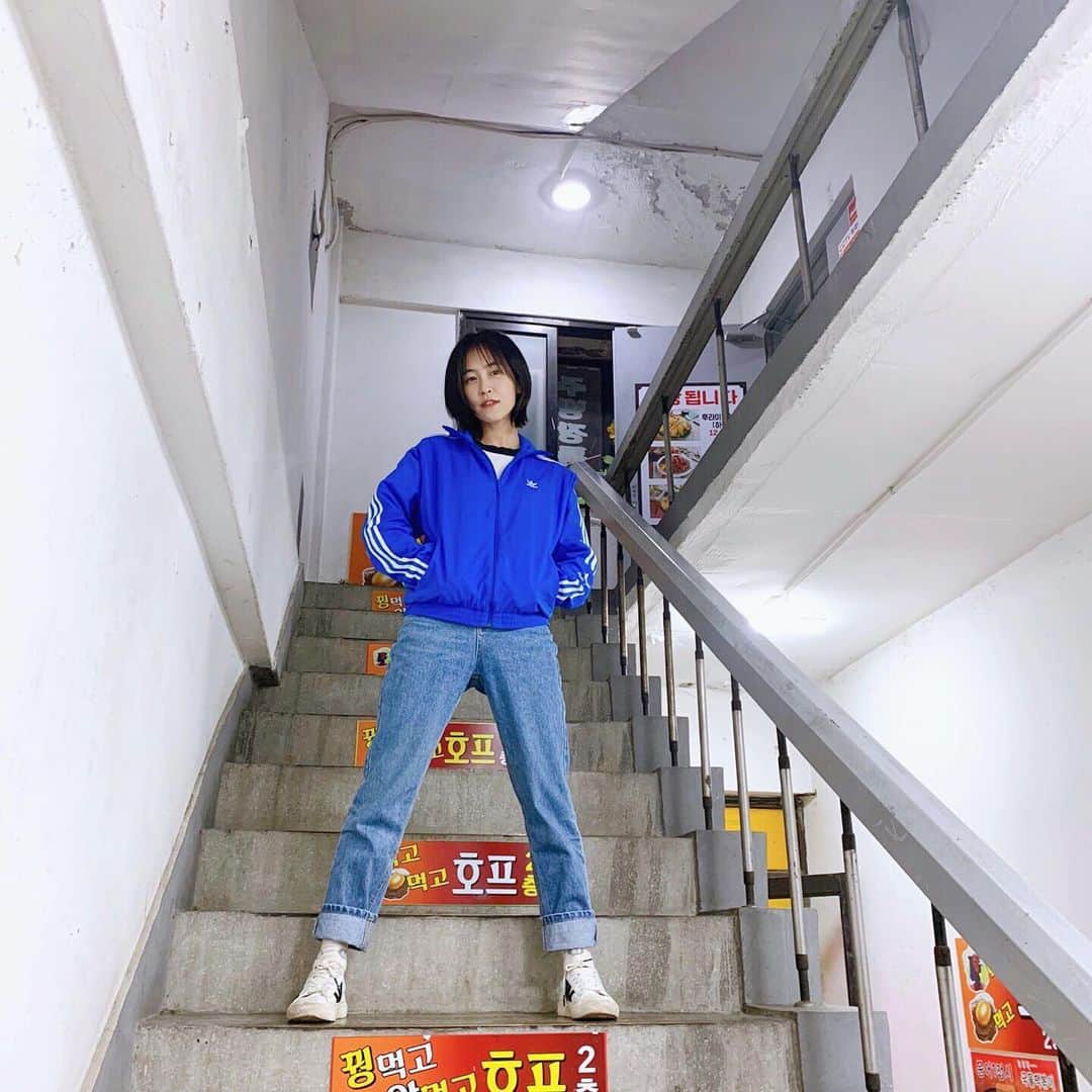 パク・ミンジのインスタグラム：「BLUE 💙」