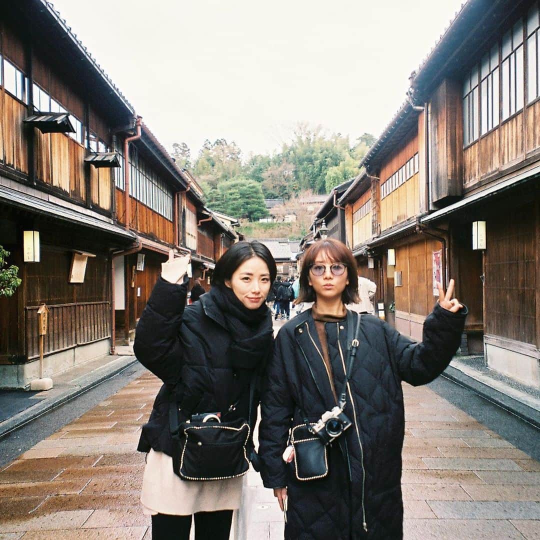 Aya（高本彩）さんのインスタグラム写真 - (Aya（高本彩）Instagram)「この人最強だわー。 @_i.arisa_  #photobyaya #最強の被写体 #笑 #石川県 #能登 #金沢 #羽咋 #女 #旅」2月7日 22時20分 - aya_dream04
