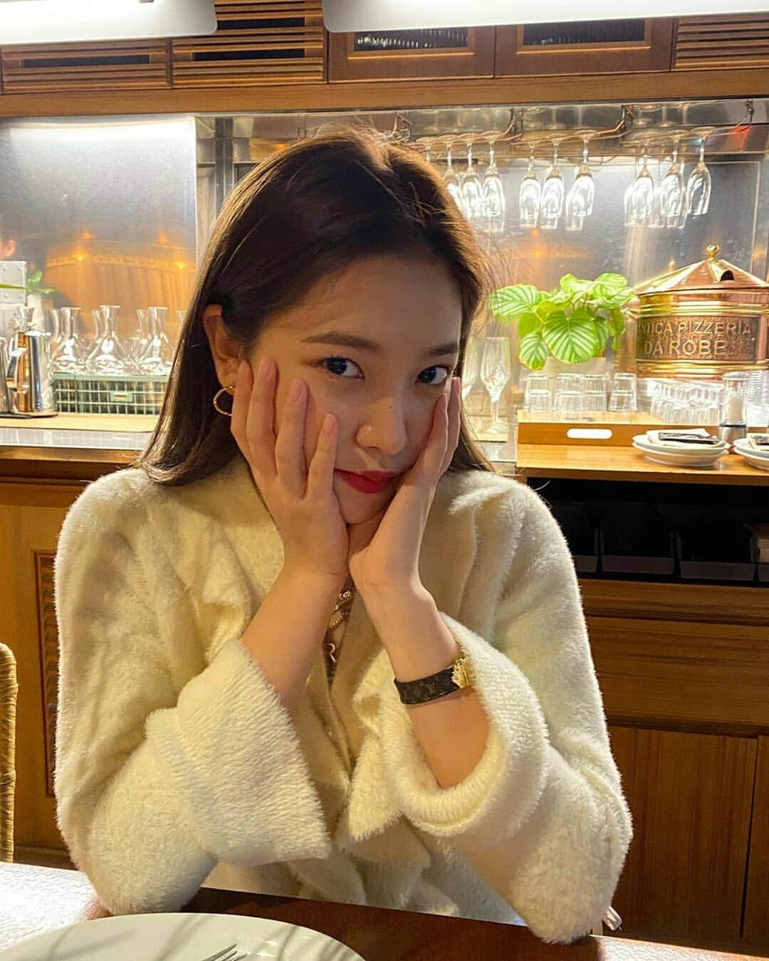 イェリさんのインスタグラム写真 - (イェリInstagram)「Goodnight🌛🌙🌝🌚 #REDVELVET #YERI #레드벨벳 #예리」2月7日 22時53分 - redvelvet_yeri