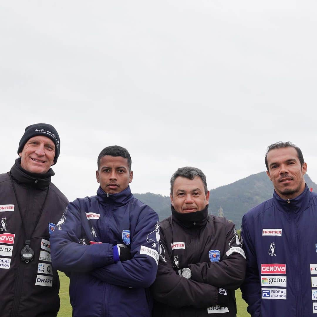 横浜FCさんのインスタグラム写真 - (横浜FCInstagram)「- 宮崎キャンプ11日目。 本日はあいにくの雨模様でした。 残り1日も頑張りましょう！ - #YOKOHAMAFC #横浜FC #HAMABLUE #HAMAPRIDE #jleague #日南キャンプ #日南」2月7日 23時19分 - yokohamafc_official