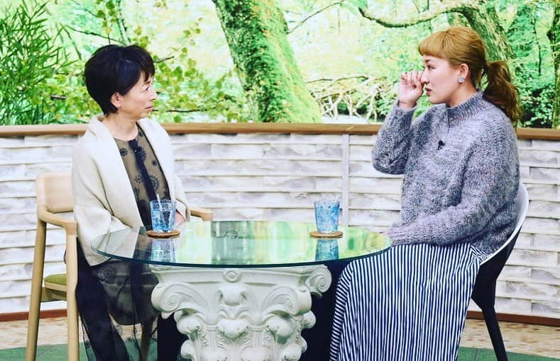 丸山桂里奈さんのインスタグラム写真 - (丸山桂里奈Instagram)「明日、あさ7時30分からTBS系列さんで「サワコの朝」に出演します。 ずっと出たかった番組に出させていただけて、未だにまぼろしだったんじゃないかなと思いつつ、阿川佐和子さんともはじめましてでお会いしてもう私の脳みそがかきまざりました🐾ステキな時間、そして忘れられない時間、これからまた私の人生の宝物になりました🔸阿川佐和子さん、そしてスタッフのみなさま、ありがとうございました♫いつももしかしたらだししなくてもだしですが、また違う一面を阿川佐和子さんに引っ張り出していただき、私は裸になりました😊みなさまぜひご覧くださいませ！！ #tbs #mbs  #サワコの朝 #あさ7時30分 #阿川佐和子さん #とても素敵な方でした #人間の中の人間 #とにもかくにも出会わせていただきありがとうございました #夢見たいな空間 #感謝しかないです #みなさんにぜひ見ていただきたいです #いい意味で #インスタバエ」2月7日 23時42分 - karinamaruyama