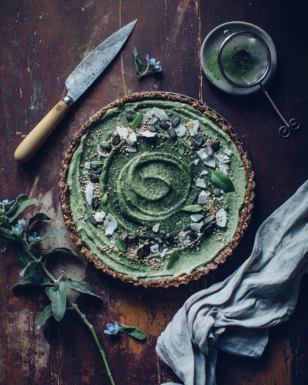 Our Food Storiesさんのインスタグラム写真 - (Our Food StoriesInstagram)「Our favorite gluten-free matcha-coconut cake, perfect for a little weekend baking session 🤗👩‍🍳🍵 Get the recipe via the link in profile. #ourfoodstories  ____ #matchalatte #matchacake #glutenfri #glutenfrei #glutenfreeeats #glutenfreecake #bakinglove #fellowmag #momentslikethese #germanfoodblogger #foodstylist #foodphotographer」2月8日 0時48分 - _foodstories_