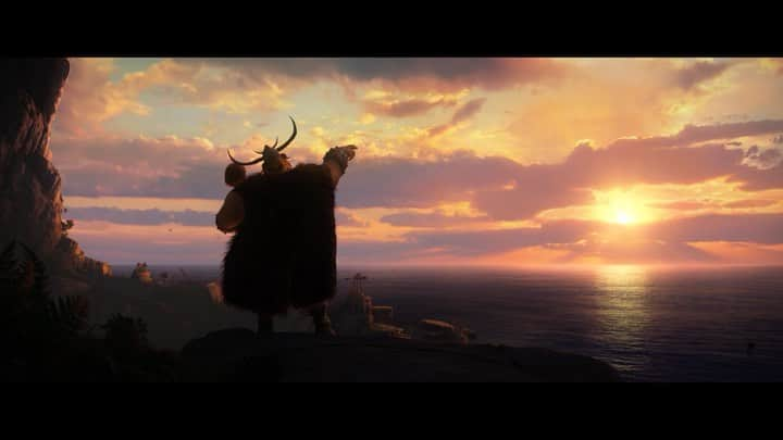 ジェラルド・バトラーのインスタグラム：「#HowToTrainYourDragon premiered in 2010. One last chapter in this decade long adventure with the Animated Feature nomination at the #Oscars this weekend. Thanks to everyone who made this franchise come to life and to all who enjoyed the movies over the years. Stoick, Hiccup and Toothless, you'll remain in my heart forever.」