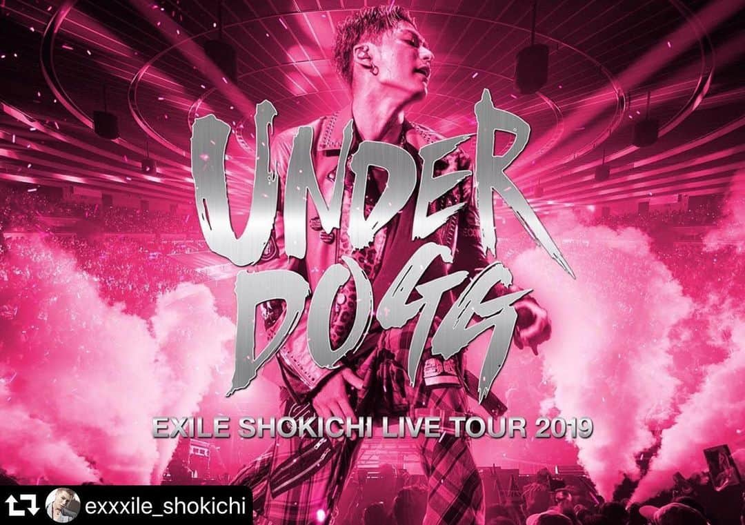 TANYのインスタグラム：「photoshoot.  12月末に発売された EXILE SHOKICHI ソロ初のLIVE DVD & Blue-ray  そのスチール撮影を 北村カメラマンと2人で撮影しました。 ソロとは思えない内容の濃ゆいステージに、シャッター回数も多めになってしまった楽しい撮影でした。  50ページにおよぶブックレット付きです。  with @yusuke___kitamura  #live #photoshoot #exileshokichi  #underdog」