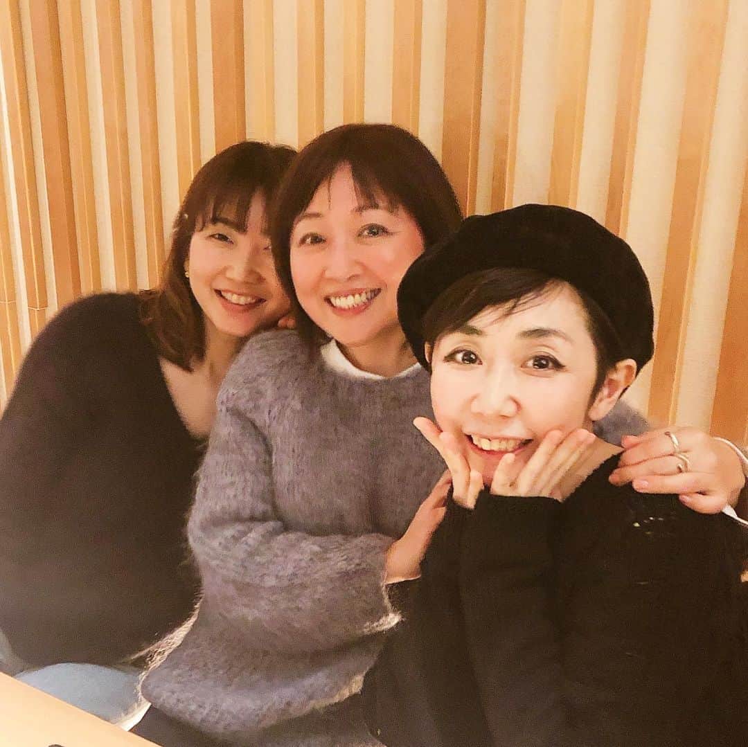 阿部洋子さんのインスタグラム写真 - (阿部洋子Instagram)「#お誕生会 #連写 #遠近法 😝」2月8日 2時43分 - hirocoring