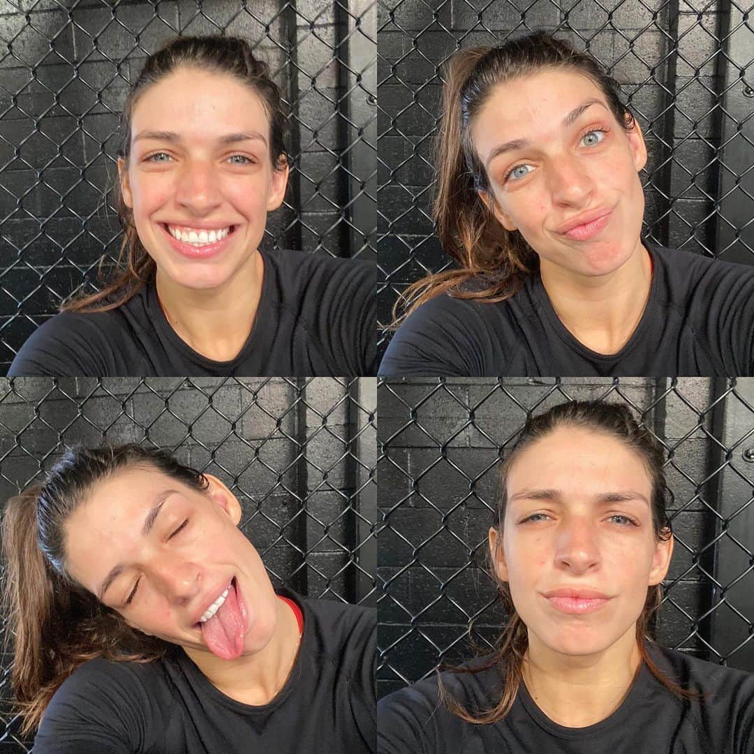 マッケンジー・ダーンのインスタグラム：「What’s your post sparring look? Haha! #cantstopwontstop #nopressurenodiamonds #countdown #ufclincoln  @wartribegear @ufc」