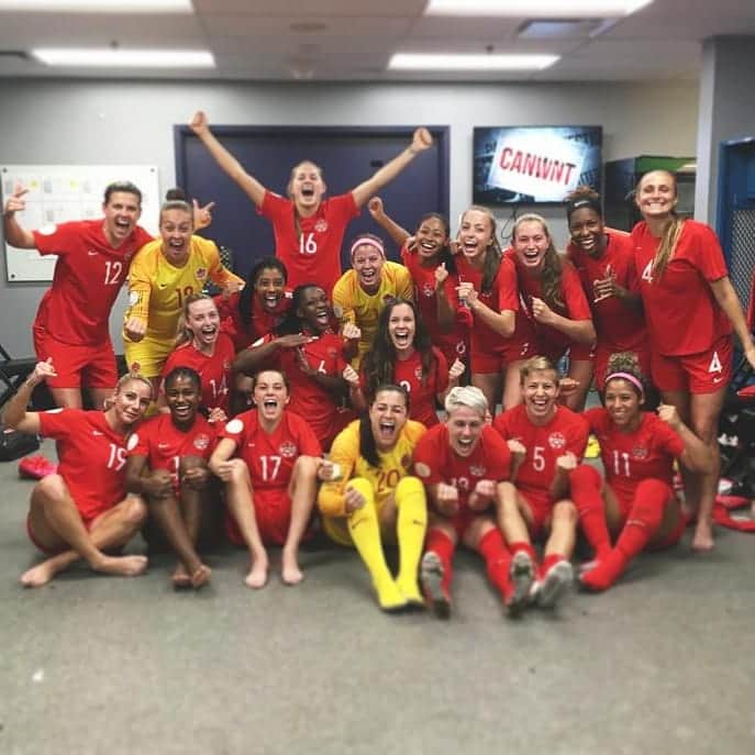 ソフィー・シュミットのインスタグラム：「🎫 booked. Olympics Qualified. Tokyo bound. 🛩️ Boom. Love this team. #CanWNT #RoadtoTokyo #Tokyo2020」
