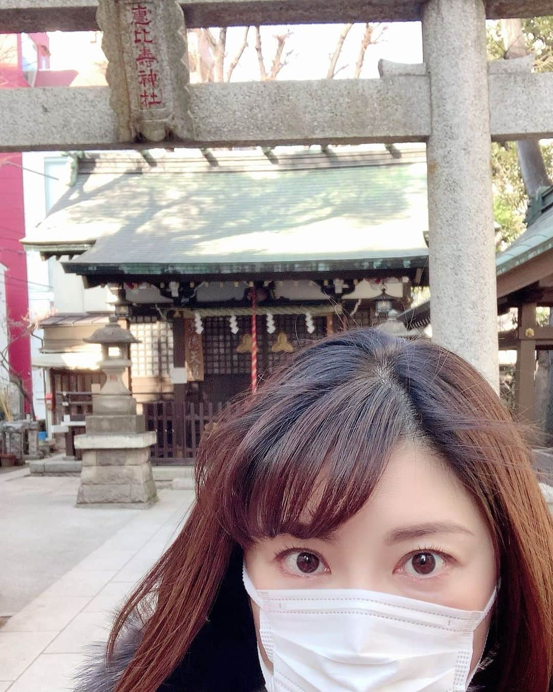 原史奈さんのインスタグラム写真 - (原史奈Instagram)「事務所に行く時必ず寄る 恵比寿神社でお参り ここ最近花粉を感じる #恵比寿神社 #お参り #ここの雰囲気好き #いつものルーティン #花粉症 #辛い時期がやってきた ﻿#原史奈 #ゴルフ #ゴルフレッスン #ゴルフ女子 #ゴルフ男子 #ゴルフ大好き #golf #ゴルフウエア #ゴルフコーデ #ゴルフグッズ #ゴルフ動画 #ping #ピン #ping女子 #gle2 #g410 #even #archivio #アルチビオ #cuartounited」2月8日 8時41分 - fuminahara