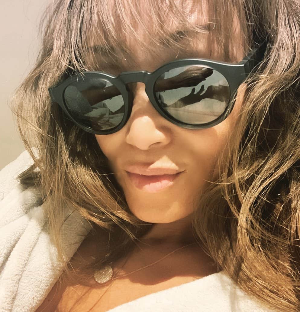 ユーコ・スミダ・ジャクソンさんのインスタグラム写真 - (ユーコ・スミダ・ジャクソンInstagram)「Thank you @bose!! 🎧🎼🕶 #happysaturday  #music #sunglasses #innovation」2月8日 8時58分 - yukosumidajguest