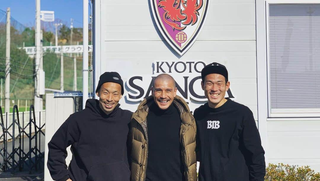 近藤岳登さんのインスタグラム写真 - (近藤岳登Instagram)「REIBORA  岳登×trip ガクトリップ  京都サンガFC 前編  #REIBORA#ガクトリップ#京都サンガFC#石櫃洋祐#清水圭介#生に涯あれど2019年最終節の記憶に涯はなし  https://reibola.com/videos/」2月8日 9時32分 - gakuto_kondo