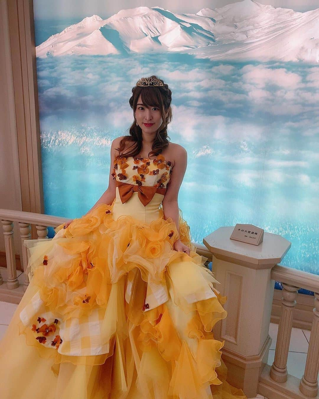 浅香美咲さんのインスタグラム写真 - (浅香美咲Instagram)「ドレス着たよ👗💕 すごい楽しかったー‼️✨✨✨ #旭川　#雪の美術館　#北海道 #女子旅 #trip  #japanesegirl #美容 #fashion #beauty  #japaneseidol #dress #ドレス」2月8日 9時44分 - asakamisaki