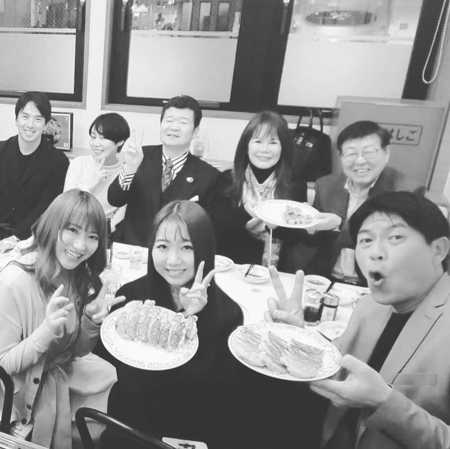 飯沼誠司さんのインスタグラム写真 - (飯沼誠司Instagram)「餃子の王将の渡邊社長と餃子食べ放題の会。 餃子の王将の渡邊社長、 ニトリの似鳥昭雄会長、 京子スペクターさん、 元AKB48のわかにゃん、 元プロ野球選手の川崎憲次郎さん、 APAホテル元谷代表取締役専務 他 多数の経営者が集まりました。 こちらは弱小企業ですがお声がけありがとうございました。 とても盛り上がりました^_^ #餃子の王将 #apahotel  #nitori  #dinnermeeting」2月8日 10時22分 - seiji_iinuma