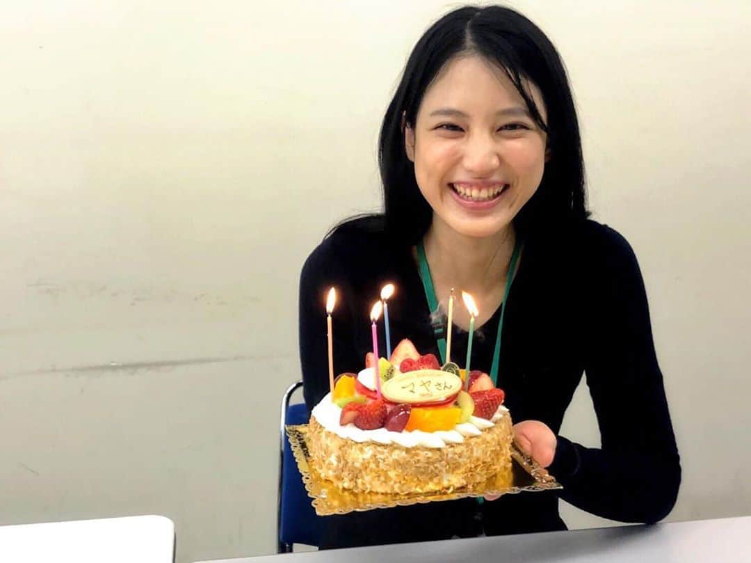 今泉マヤさんのインスタグラム写真 今泉マヤinstagram 明日の11 どーもnhk出演します 今回も楽しい番組が盛りだくさんです 打ち合わせの際にスタッフさんからサプライズで誕生日ケーキを用意していただきました 本当にあたたかい現場で