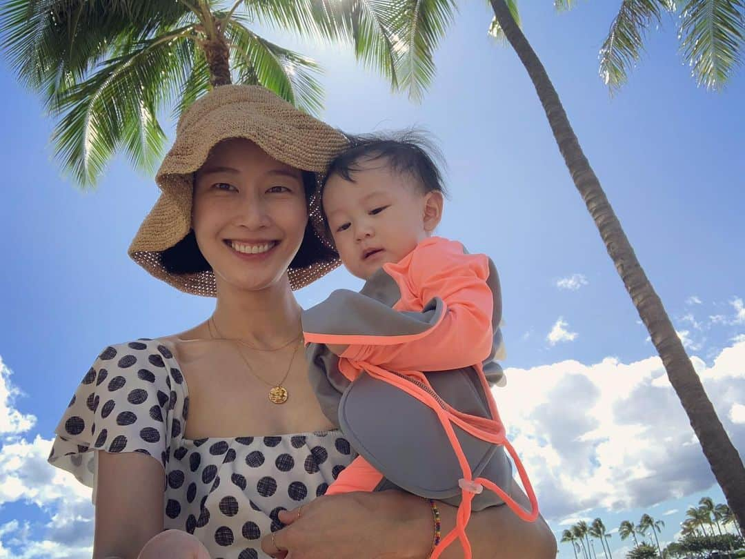 イ・ヒョニさんのインスタグラム写真 - (イ・ヒョニInstagram)「🌴🌺🍍🥰 #aloha #hawaii」2月8日 10時51分 - lee.hyunyi