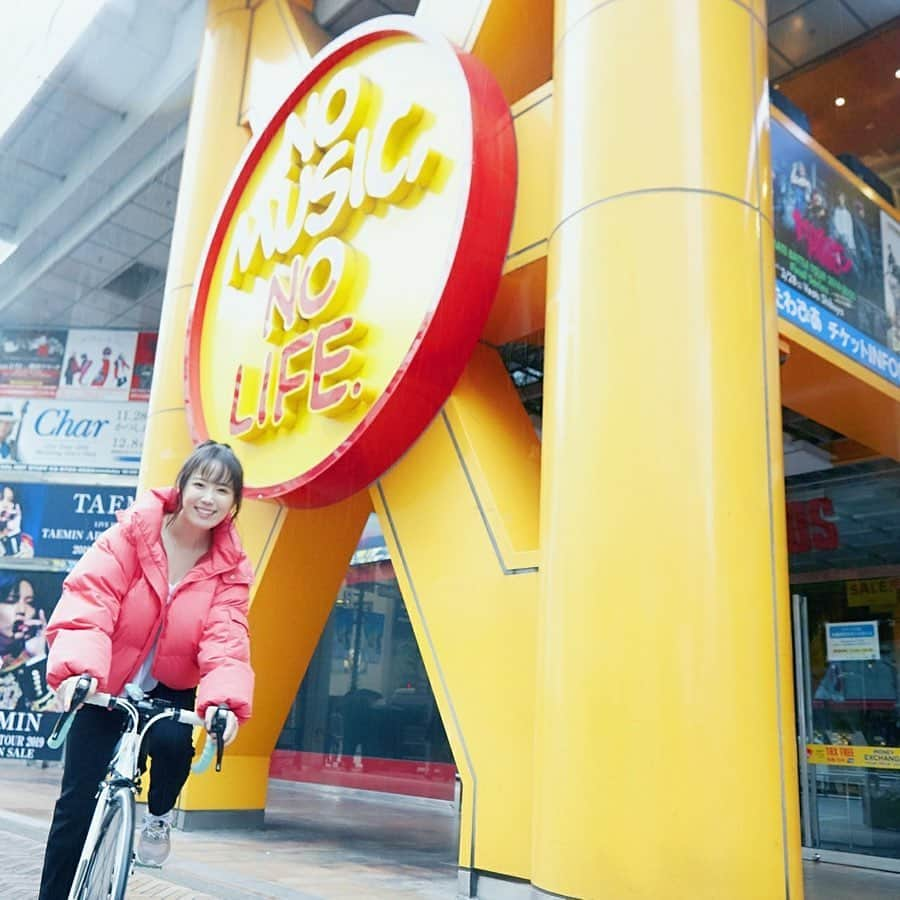 鈴木聖奈さんのインスタグラム写真 - (鈴木聖奈Instagram)「⠀ ＊ @bianchibicycles  @bianchijapan ＊ @rodeocrowns_official  @hm  @karhuofficial ＊ #ロードバイク #ロードバイク女子 #ロードバイク初心者 #ポタリング #ゆるポタ#ビアンキ #チェレステ #ミニベロ #風景 #お散歩 #自然 #撮影 #自転車 #自転車女子 #ロードバイクのある風景 #ロードバイクのある生活  #ビアンキ女子  #お団子ヘア#ロングヘア #ヘアアレンジ  #スポーツウェア #スポーツ女子 #bianchibikes #bicycles #bianchi #birdy #bike #trek #cycling #cyclist」2月8日 12時00分 - seina.suzuki