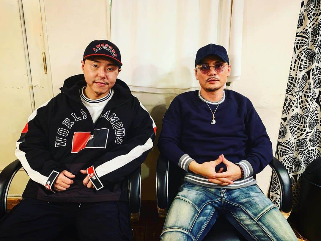 SPICY CHOCOLATEのインスタグラム：「✴︎ feat. CHEHON  #NEW_ALBUM #SPICY_CHOCOLATE #TOKYO_HEART_BEATS #2020年3月11日 #発売 #チェックチェック」