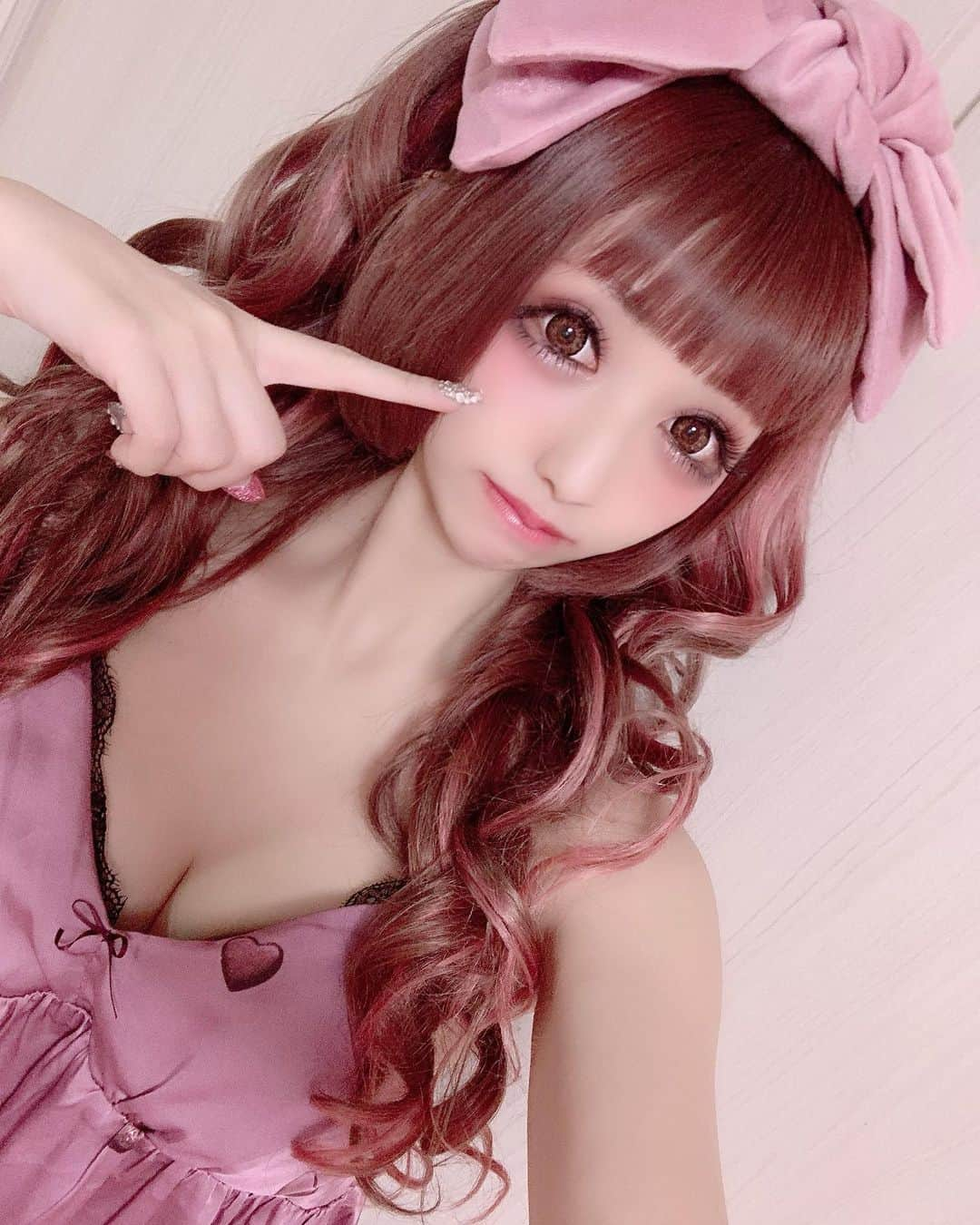 桜咲姫奈さんのインスタグラム写真 - (桜咲姫奈Instagram)「写メ大会🎀 可愛いところで写真撮りたい（つω-`*）」2月8日 12時59分 - himena_ousaki