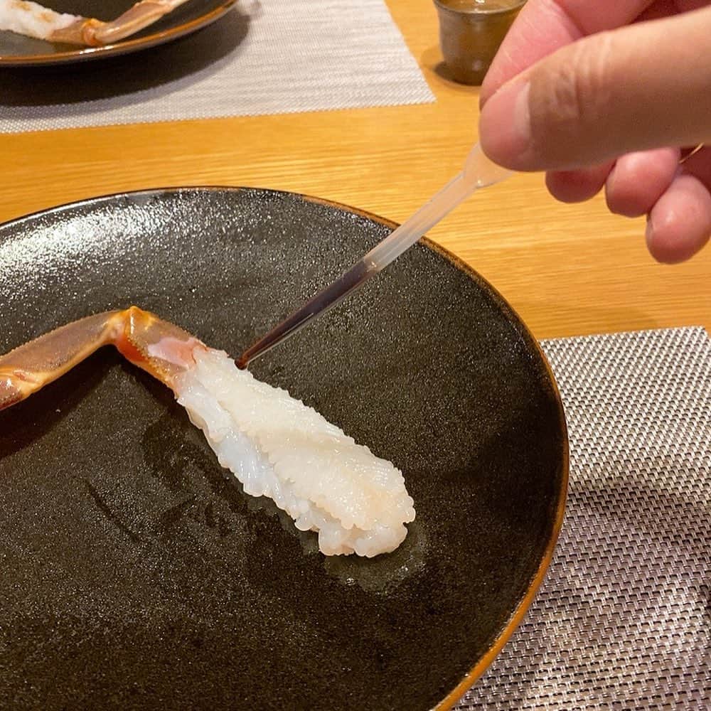 山岸久朗さんのインスタグラム写真 - (山岸久朗Instagram)「鳥取に日本最強の蟹料理店がある。 #かに吉 #かに #ミシュラン #鳥取 #鳥取グルメ  #続く」2月8日 13時31分 - yamaben
