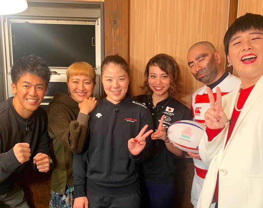 太田りゆさんのインスタグラム写真 - (太田りゆInstagram)「『坂上忍の勝たせてあげたいTV』﻿ ご覧いただけましたか？😊﻿ ﻿ 芸能人の皆さんにたくさん元気をもらえました☺️ありがとうございました♡﻿ ﻿ 女性アスリートの大先輩！﻿ 丸山さん⚽️からあの有名なお手紙もらえたの実はとっても嬉しかったです🥰﻿ ﻿ パース🇦🇺はとっても暑いけど﻿ 集中して練習できてます！﻿ ﻿ ﻿#競輪選手 #ガールズケイリン #自転車競技 #自転車女子  #ピストバイク #ピスト女子 #ロードバイク #ロードバイク女子 #japan #teambridgestonecycling #teambridgestone #chaseyourdream」2月8日 13時45分 - riyuponpon