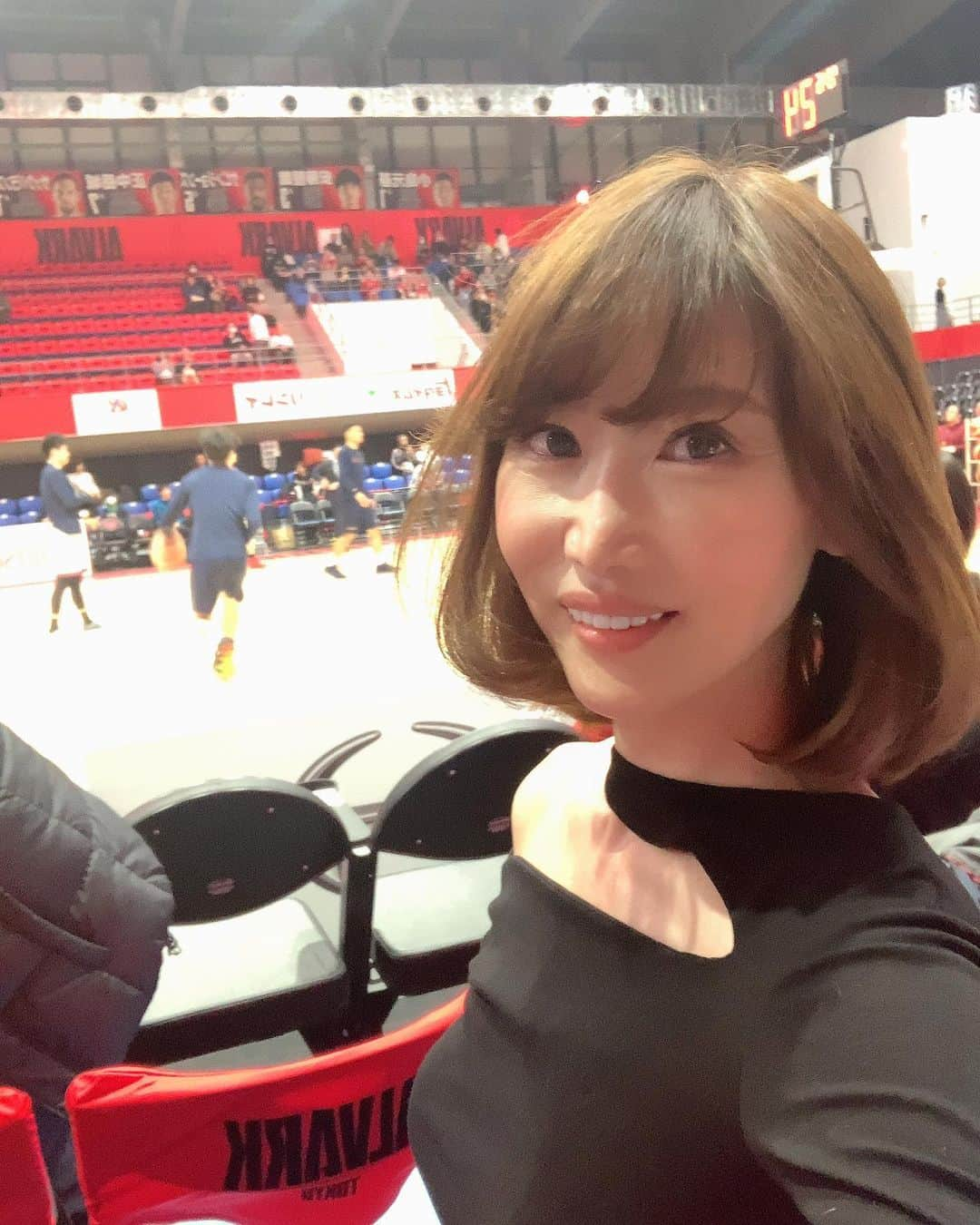 渋谷恭子さんのインスタグラム写真 - (渋谷恭子Instagram)「お久しぶりのBリーグ観戦🏀 試合開始まであと1時間くらいあるよ😊 ・ ・ #Bリーグ #Bリーグ観戦 #Bリーグ女子 #スポーツ観戦 #アルバルク東京 #立川立飛アリーナ #立川」2月8日 13時59分 - kyoko.86