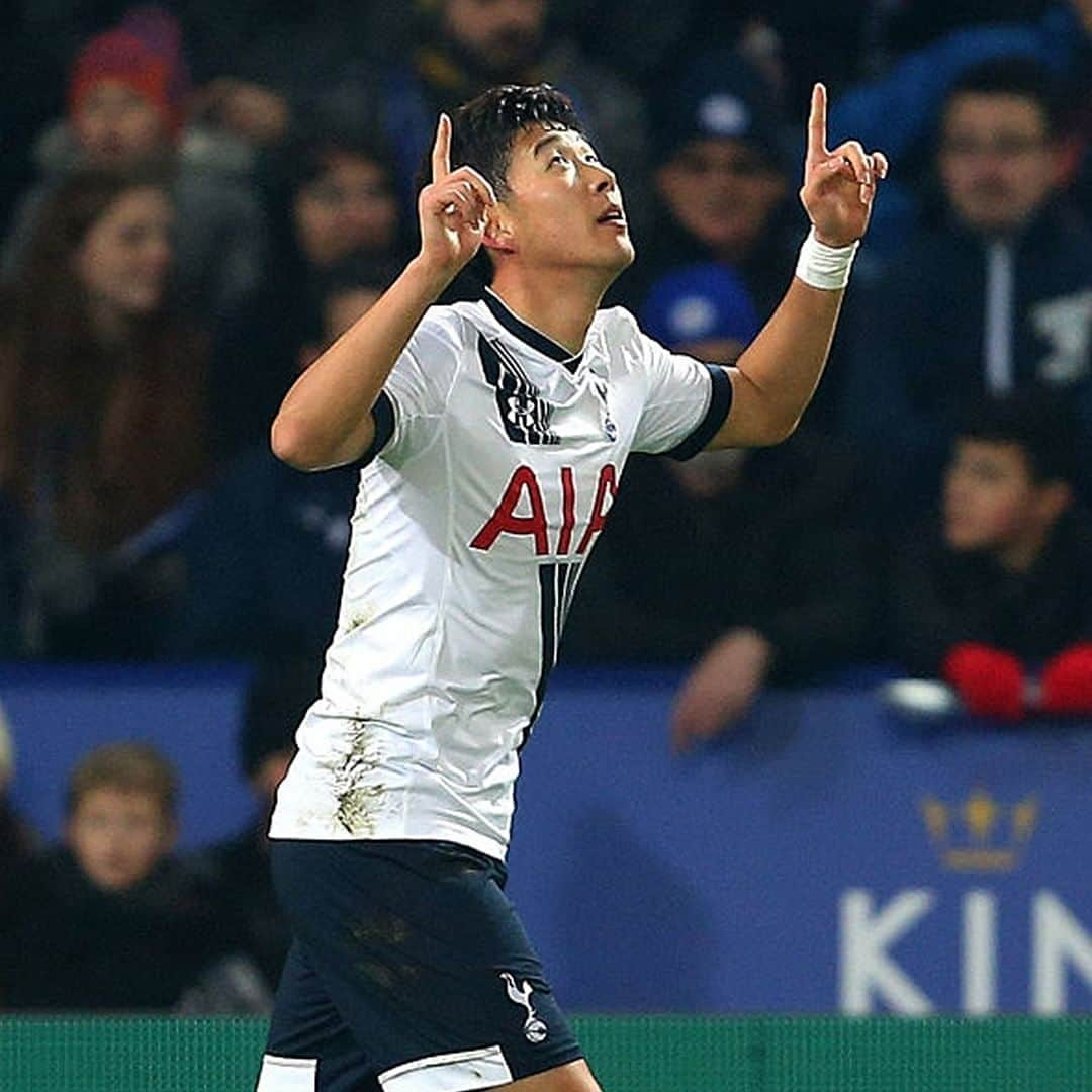 トッテナム・ホットスパーFCさんのインスタグラム写真 - (トッテナム・ホットスパーFCInstagram)「🇰🇷 🏆 Sonny loves the Cup! #COYS #THFC」2月9日 0時05分 - spursofficial