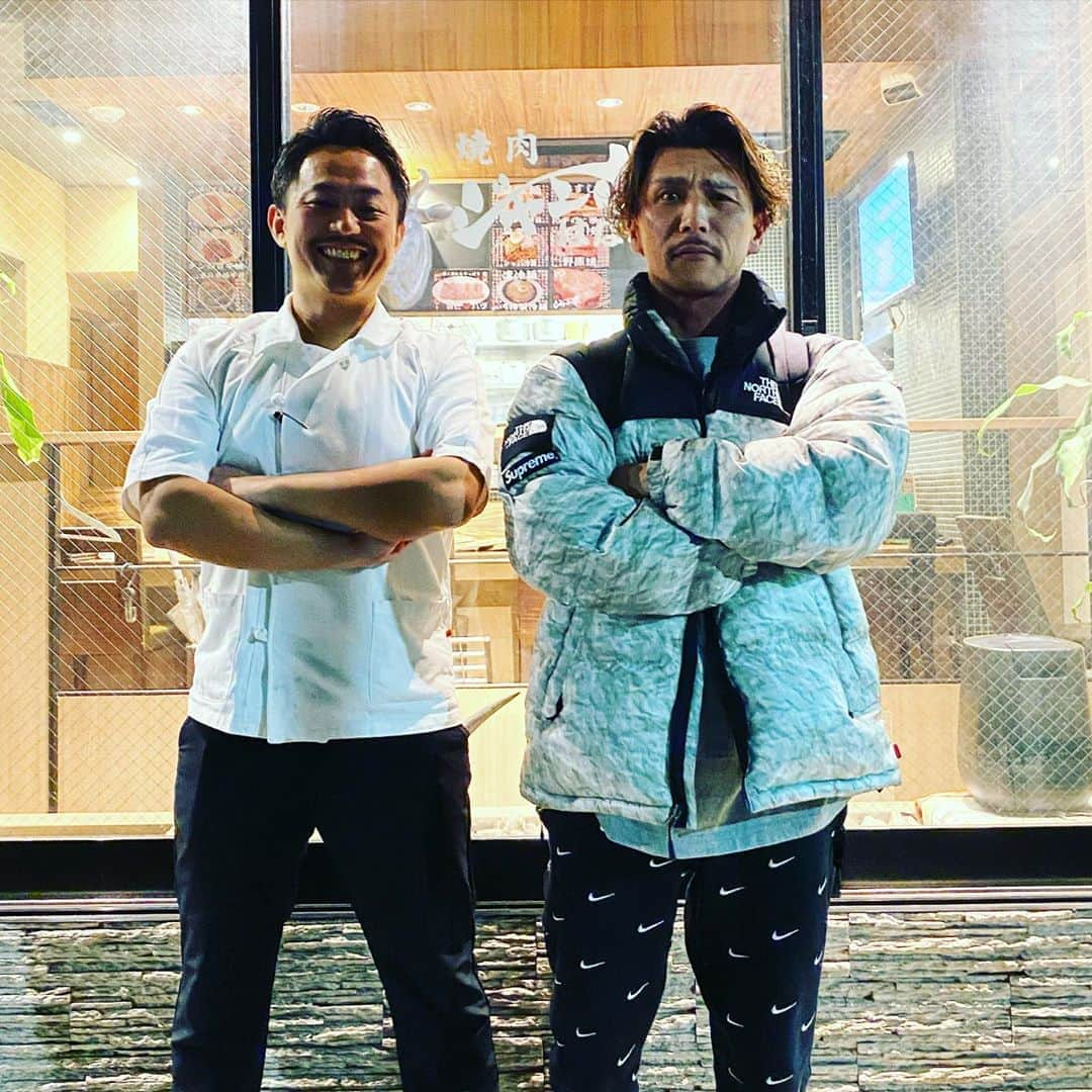 金丸佳右さんのインスタグラム写真 - (金丸佳右Instagram)「40歳の最初のディナーはジャンボはなれ❗️ 南原スペシャル🥩  ありがとうございました！  ワインご馳走さまでした🙇‍♂️ 今年もウザいくらい通いますよ〜  #yakiniku  #jumbo #焼肉 #No. 1 #ジャンボ　#ジャンボはなれ #workout #筋肉美容師 #40歳 #birthday」2月9日 0時00分 - marumaru5528