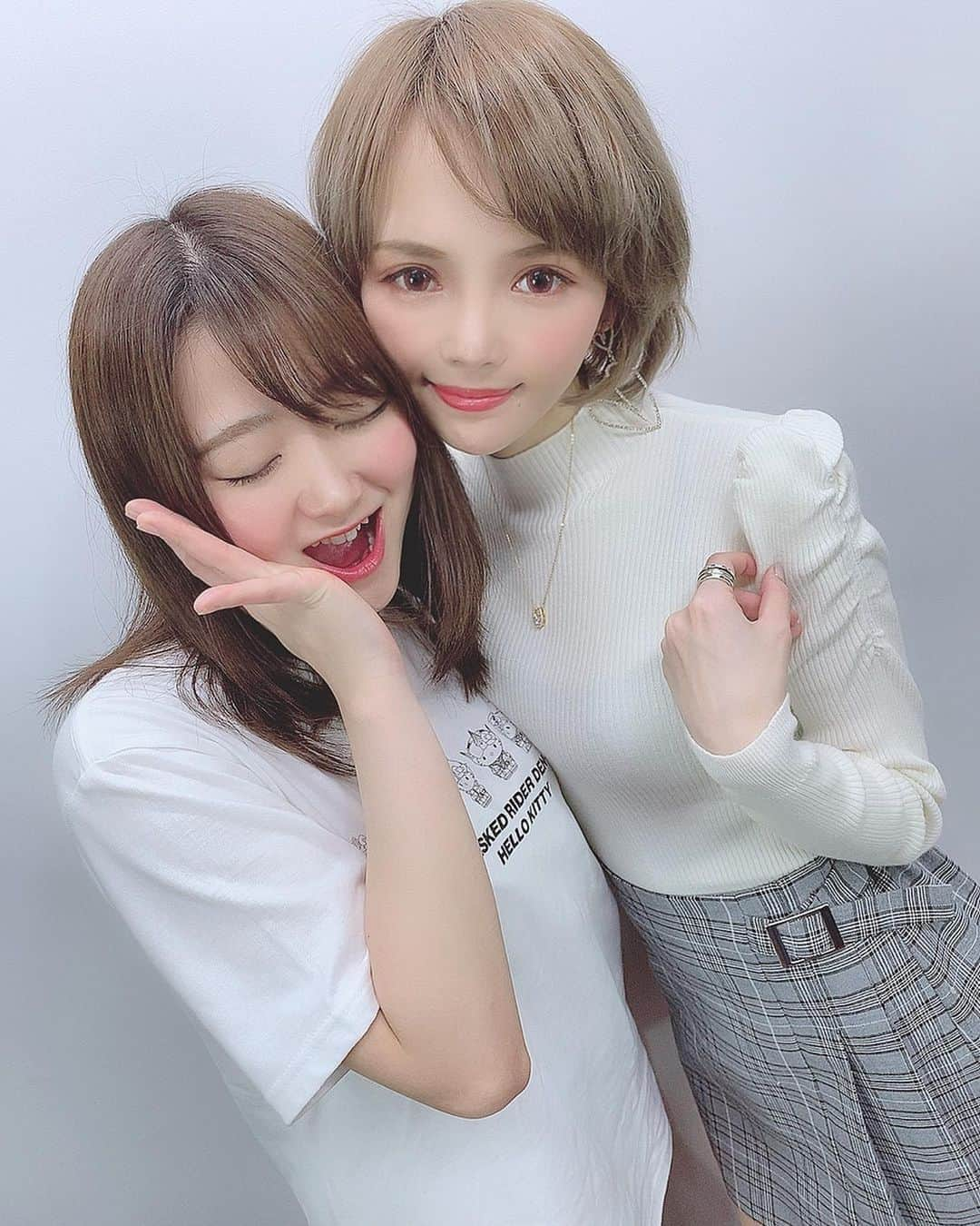 広瀬りおなさんのインスタグラム写真 - (広瀬りおなInstagram)「まどかちゃんのデビューイベント、大盛況でした〜🙌💓 また、私ともお会いして下さったりお話して下さった皆様、本当にありがとうございます❗️ 2月24日、ラムタラエピカリさんで待ってるからねっっ？絶対だょ？🤭 #秋葉原　#ラムタラ　#av女優　#セクシー　#イベント　#デビュー　#お披露目　#ショートヘア　#水着　#グラビア　#レースクイーン　#モデル　#サロモ　　#女优 #晩安　#おやすみ　#mssod #sod #debut #event #adult #av #sexy #sexyactress #shorthair  #gravure #rq #racequeen #model #japanese」2月9日 0時02分 - hirose_riona