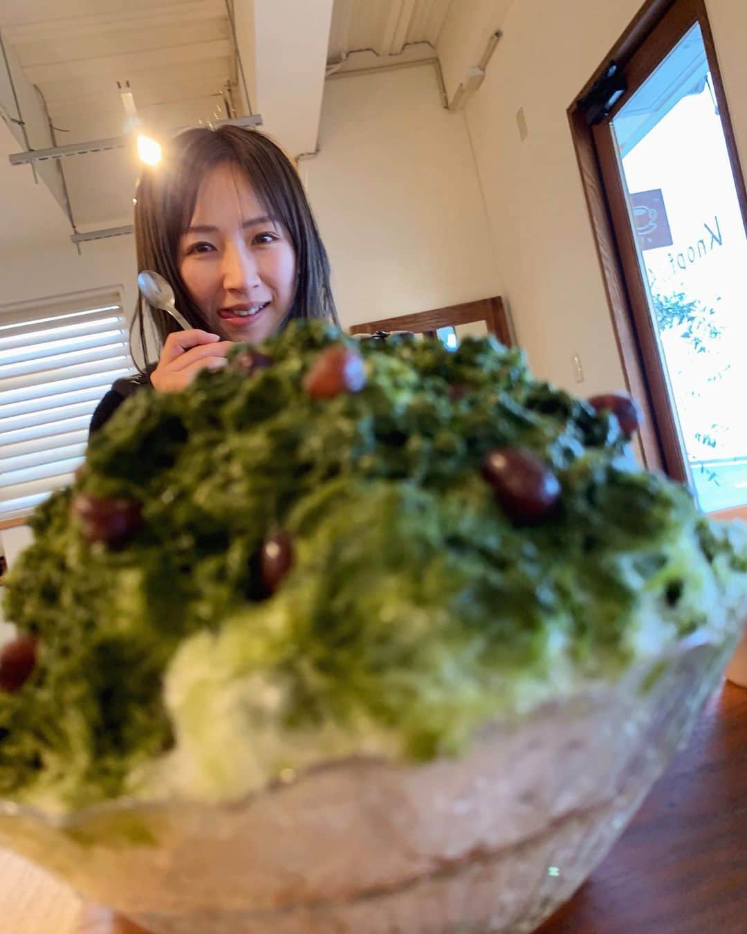 愛川ゆず季のグルメインスタ