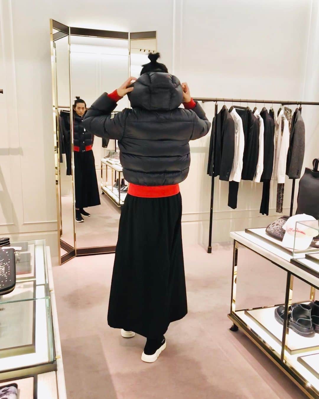 竜星涼のインスタグラム：「Still cold ♥️」